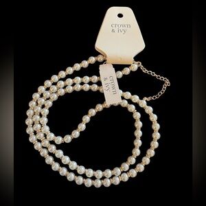 NWT~ Crown &Ivy pearl necklace with a 17” drop.